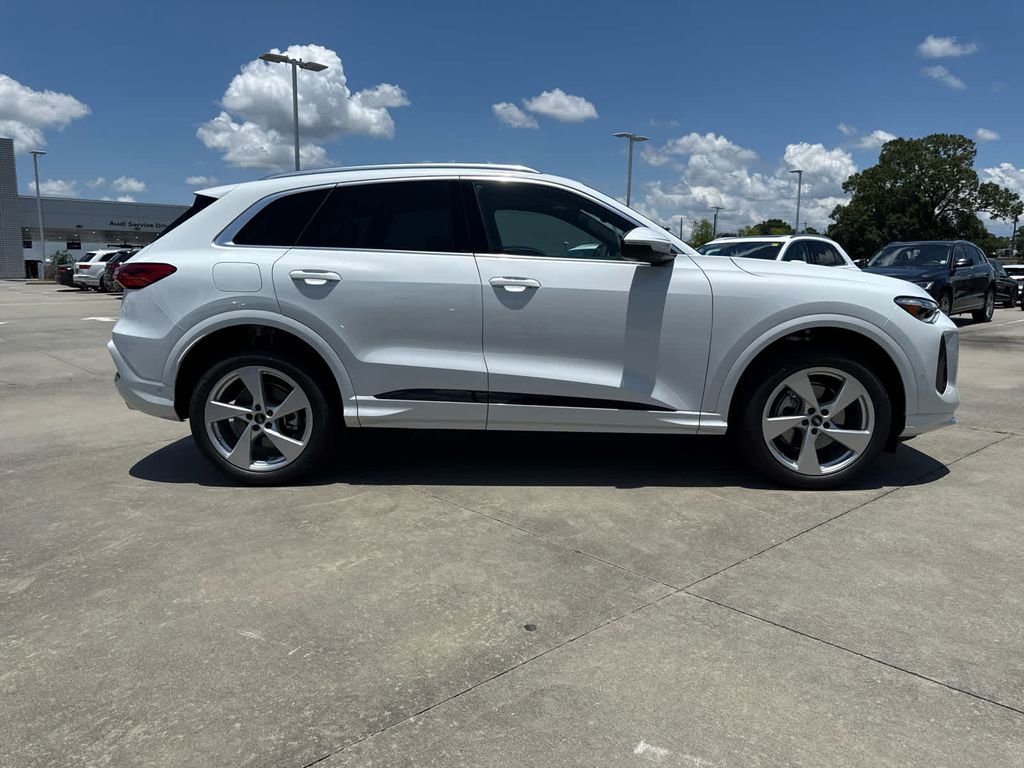 New 2025 Audi Q5 Premium Plus image 4