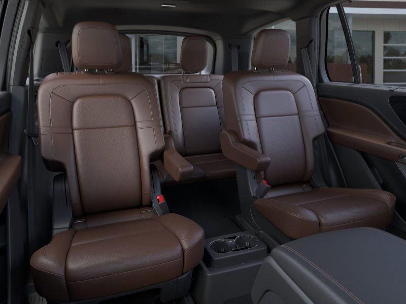 Used 2024 Lincoln Aviator Reserve w/ Equipment Group 201A image 11