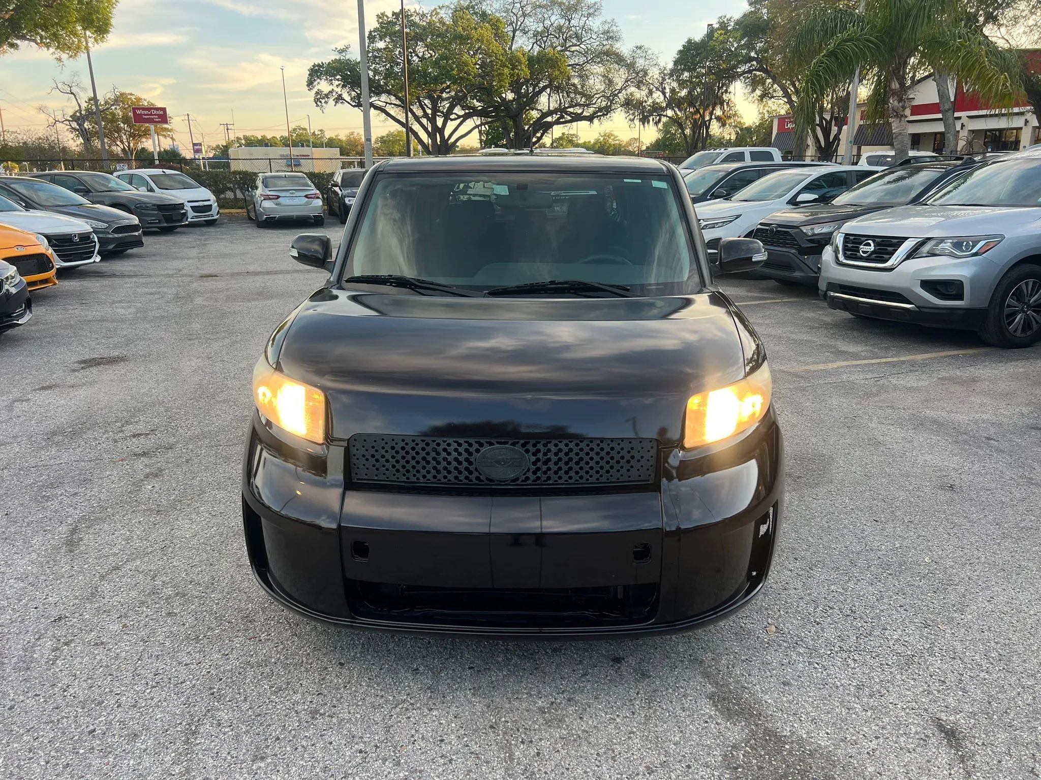 Used 2013 Scion xB Hatchback 4D image 2