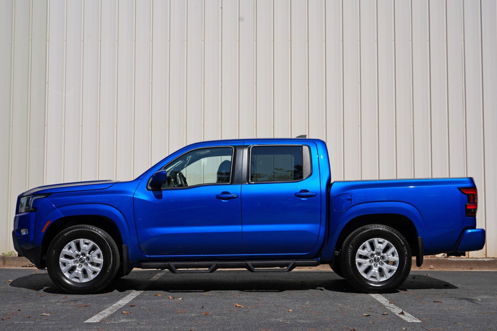 Used 2024 Nissan Frontier SV w/ SV Convenience Package RWD image 8
