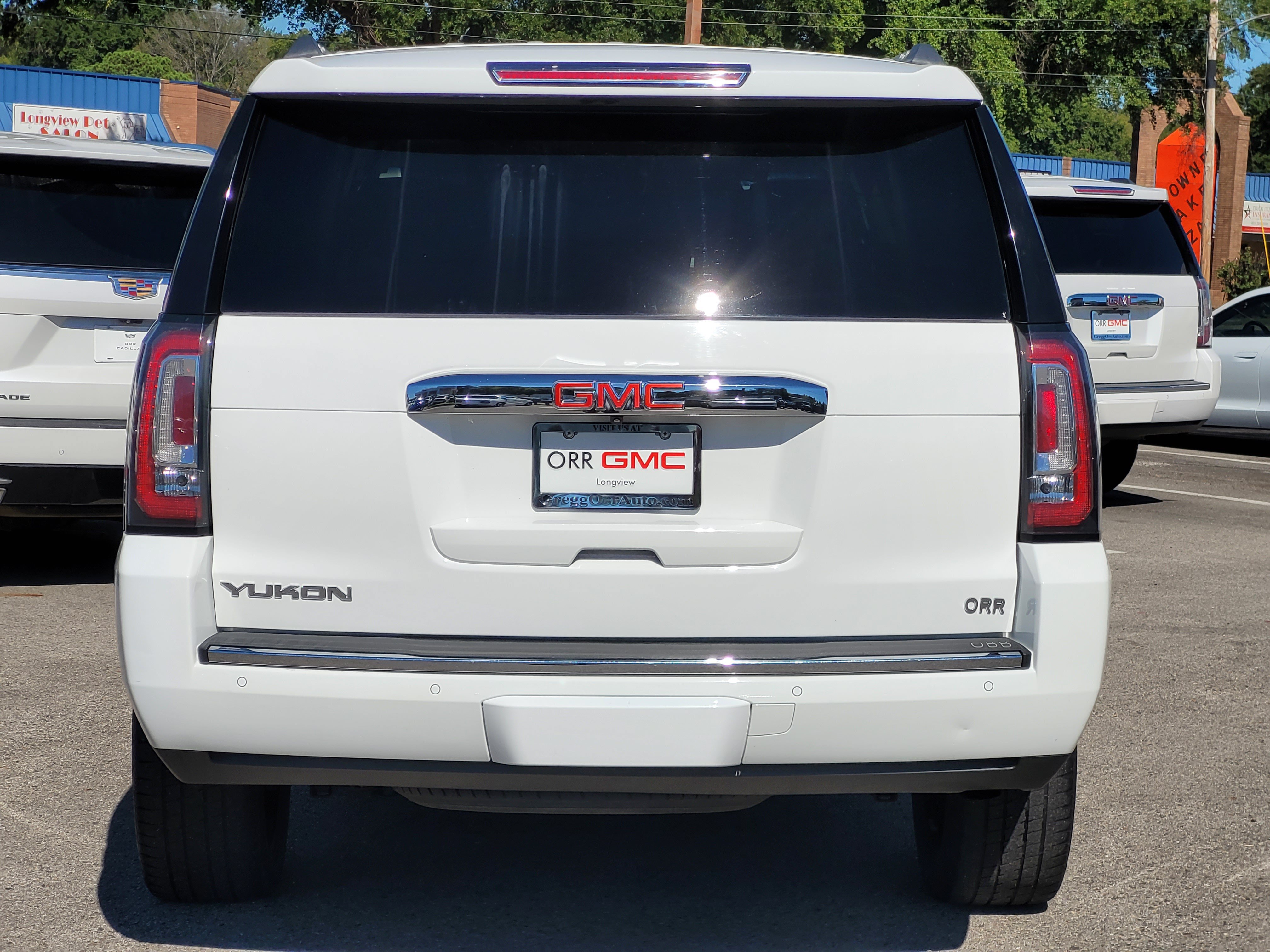 Used 2016 GMC Yukon Denali w/ Open Road Package RWD image 5