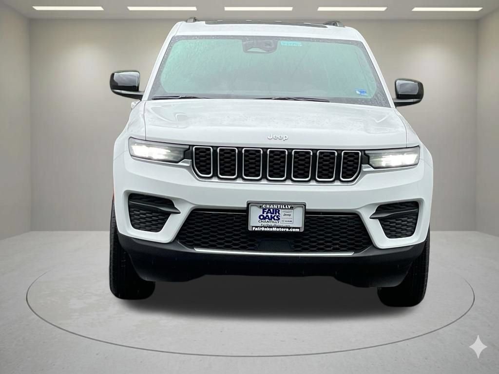 New 2026 Jeep Grand Cherokee Laredo X AWD/4WD image 3
