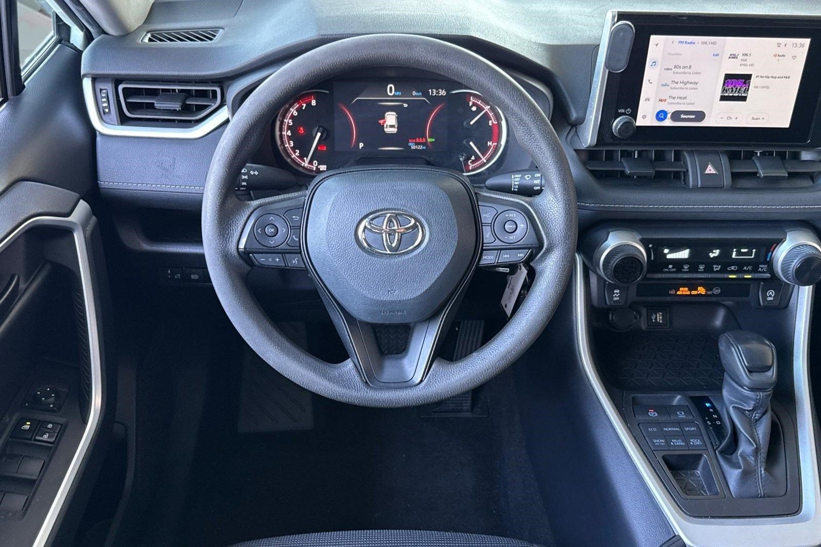 Certified 2024 Toyota RAV4 LE AWD/4WD image 28