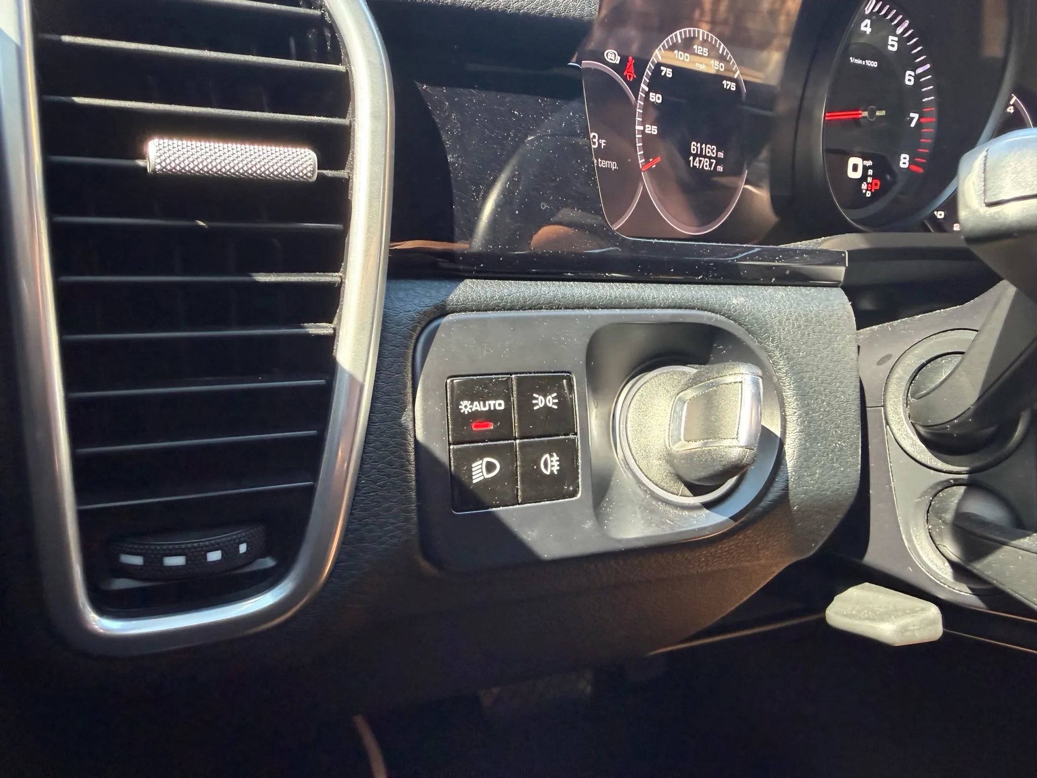 Used 2019 Porsche Cayenne image 12