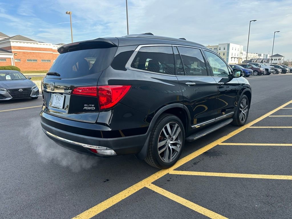 Used 2017 Honda Pilot Elite image 7
