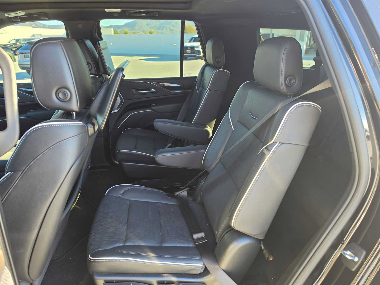 Used 2024 Cadillac Escalade Sport w/ LPO, ONYX Package AWD/4WD image 18