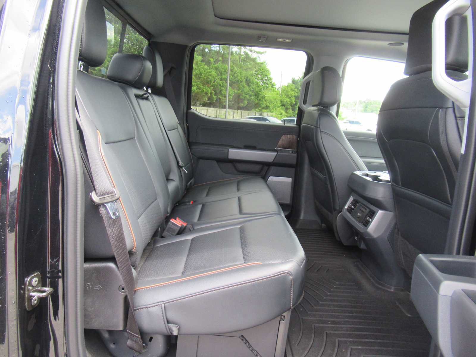 Used 2026 Ford F250 Lariat w/ Tremor Off-Road Package AWD/4WD image 27