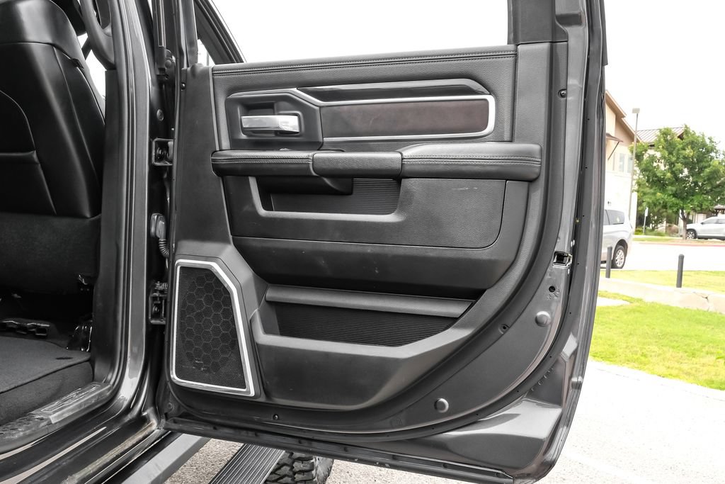 Used 2019 RAM 3500 Laramie AWD/4WD image 45