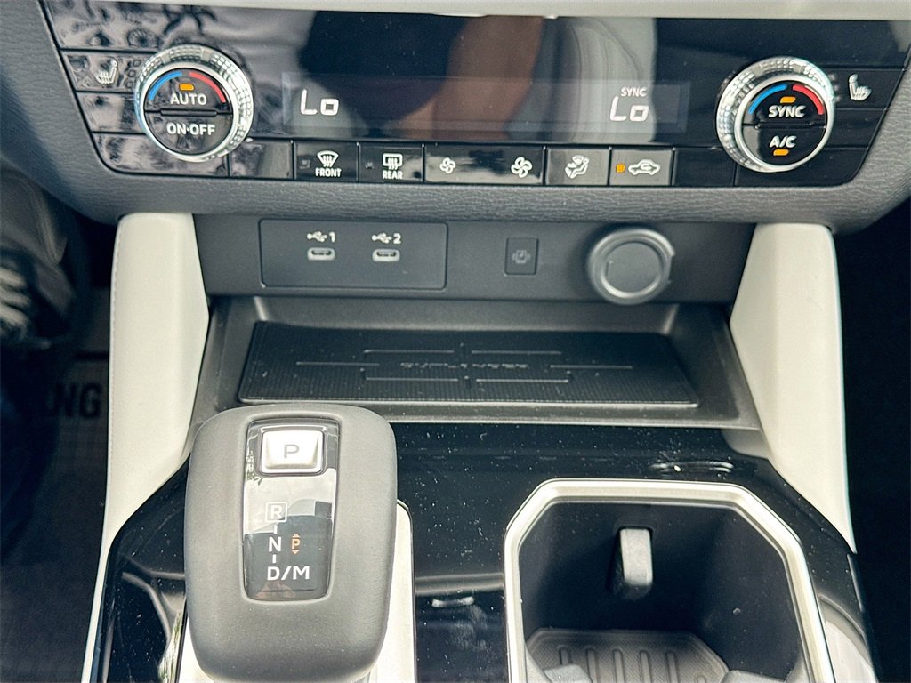 New 2025 Mitsubishi Outlander SE image 16