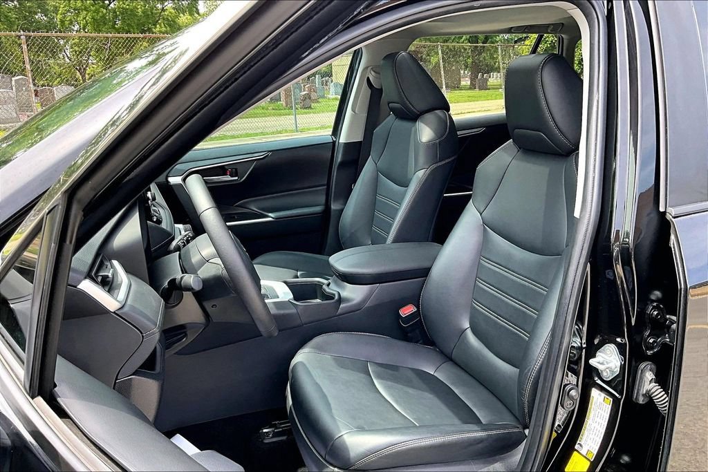 Used 2023 Toyota RAV4 XLE Premium FWD image 24