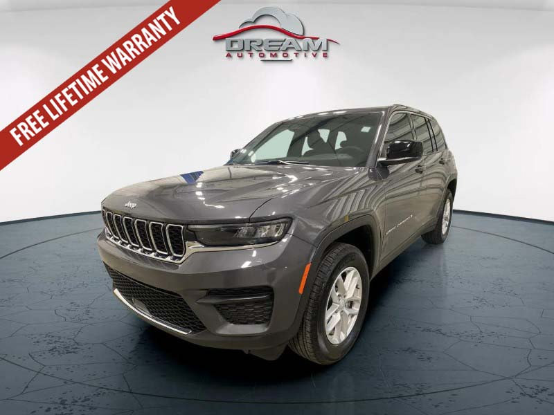 Used 2025 Jeep Grand Cherokee Laredo X w/ Luxury Tech Group I AWD/4WD image 4
