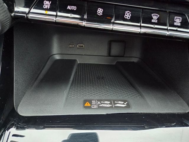 Used 2024 Chevrolet Traverse RS w/ LPO, Floor Liner Package AWD/4WD image 28