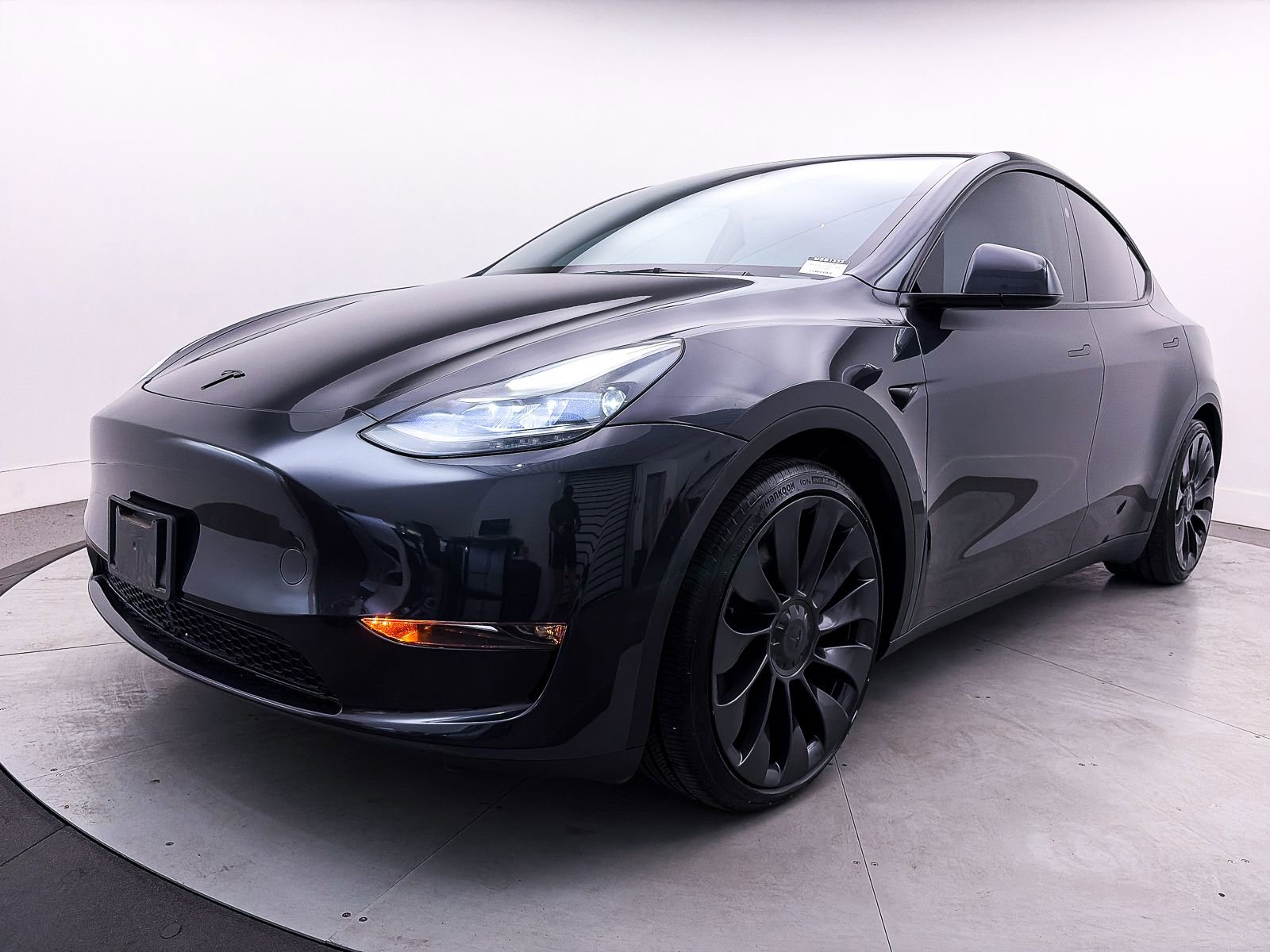 Used 2024 Tesla Model Y Performance image 11