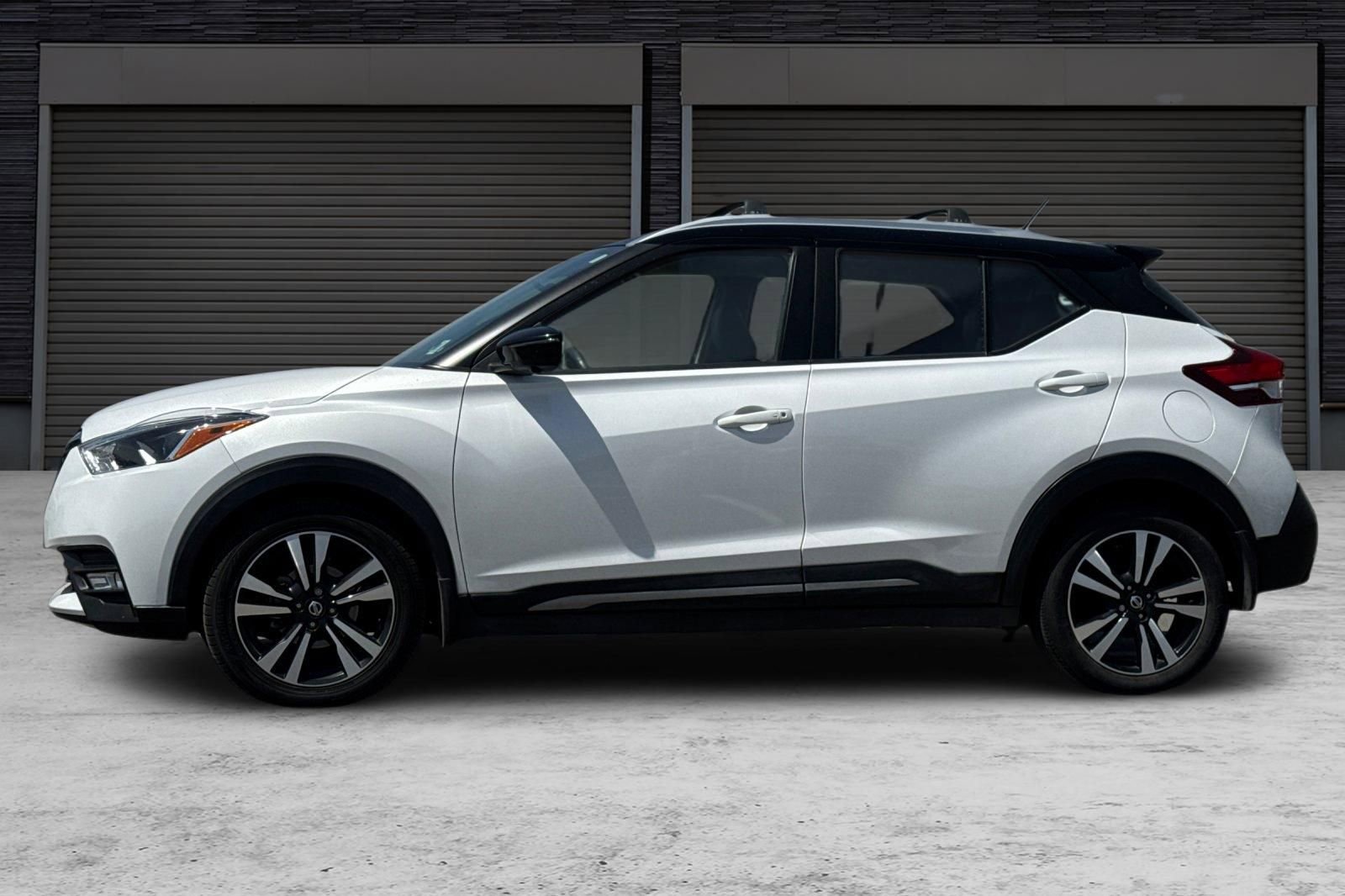 Used 2020 Nissan Kicks SR w/ SR Premium Package FWD image 7
