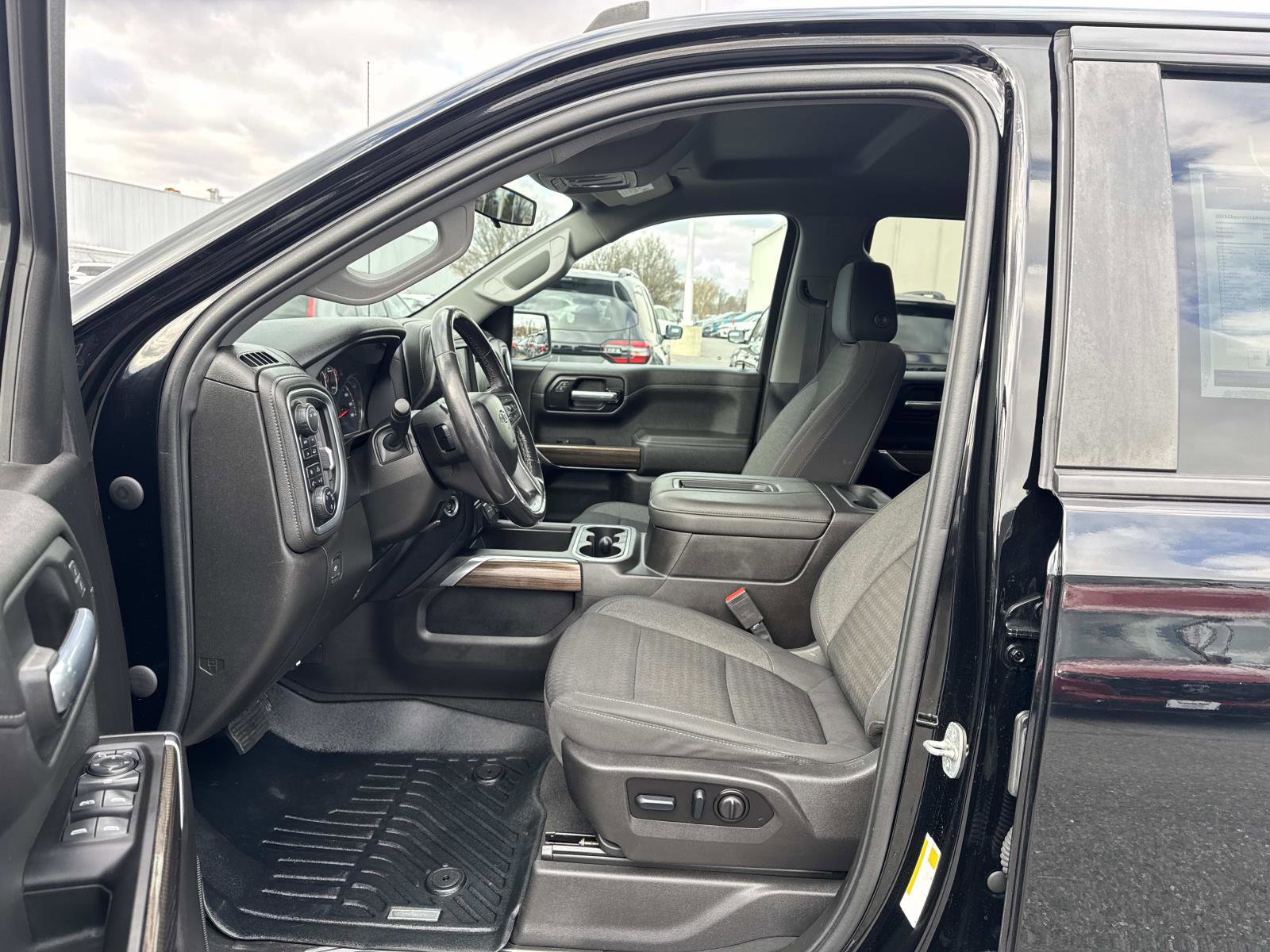 Used 2022 Chevrolet Silverado 1500 RST w/ Bed Protection Package image 21