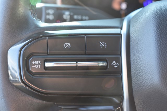 Used 2023 Chevrolet Colorado LT w/ LT Convenience Package image 18