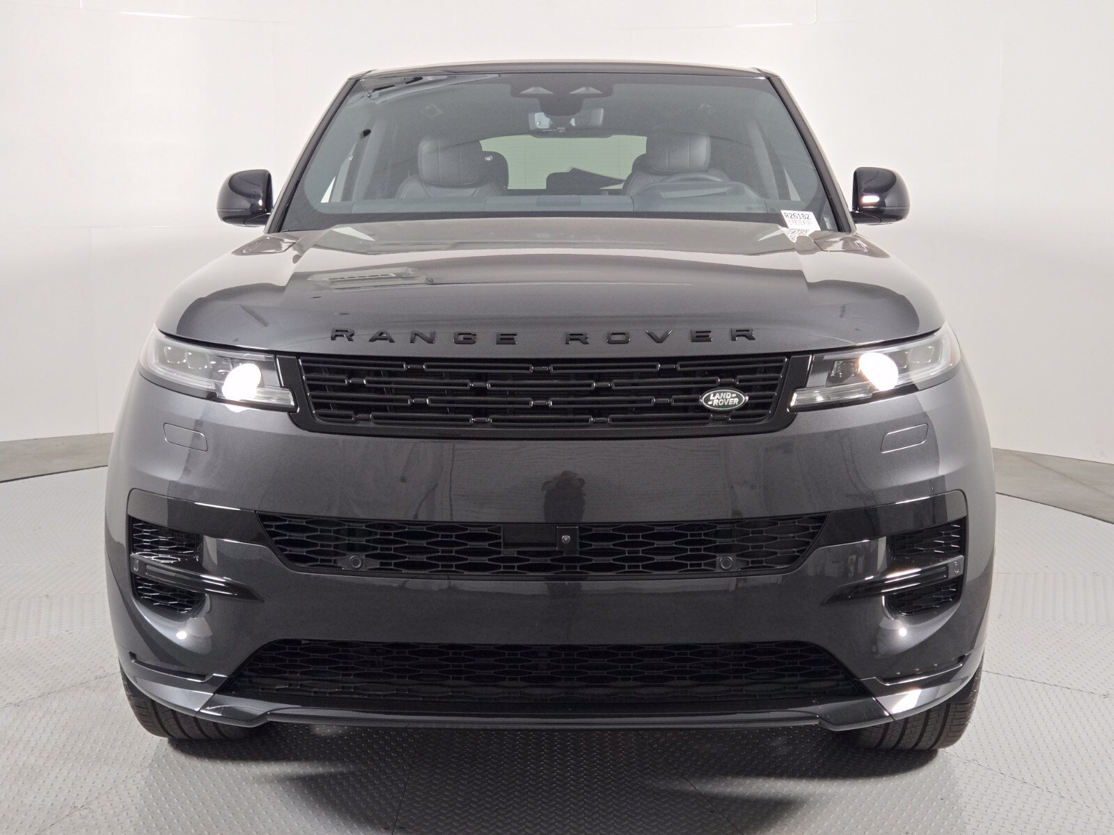 New 2026 Land Rover Range Rover Sport Dynamic SE AWD/4WD image 8
