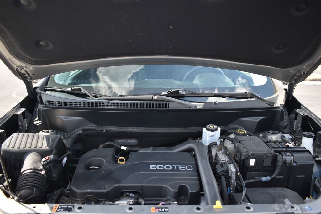 Used 2018 Chevrolet Equinox LT image 16
