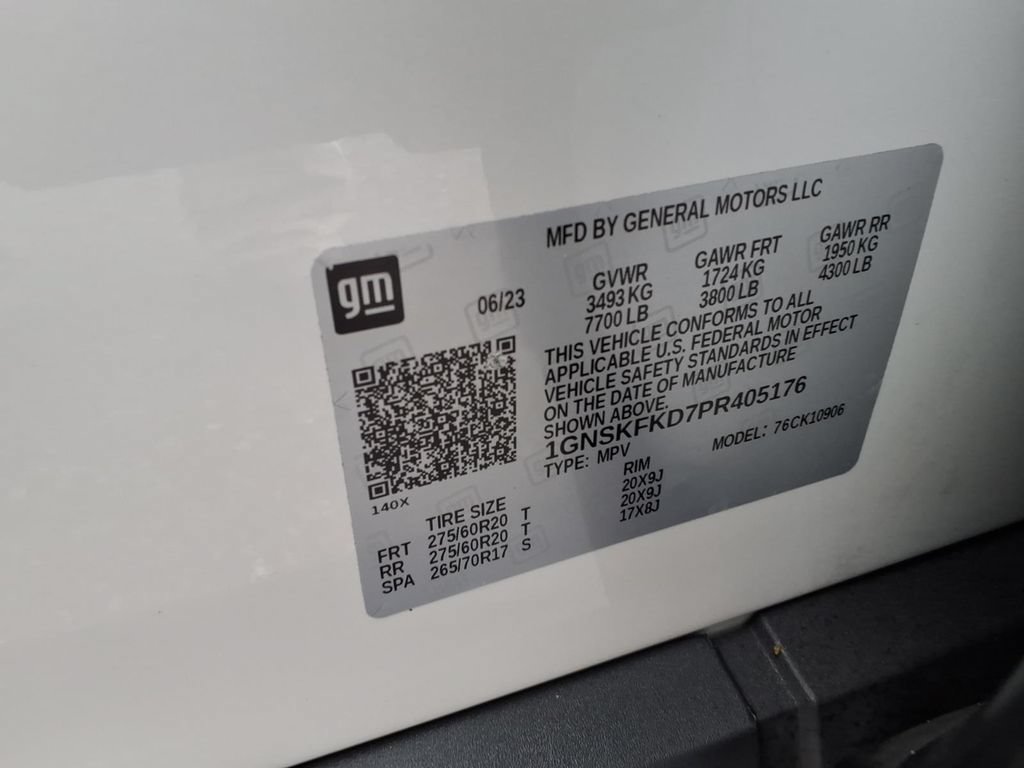 Used 2023 Chevrolet Suburban Premier AWD/4WD image 34