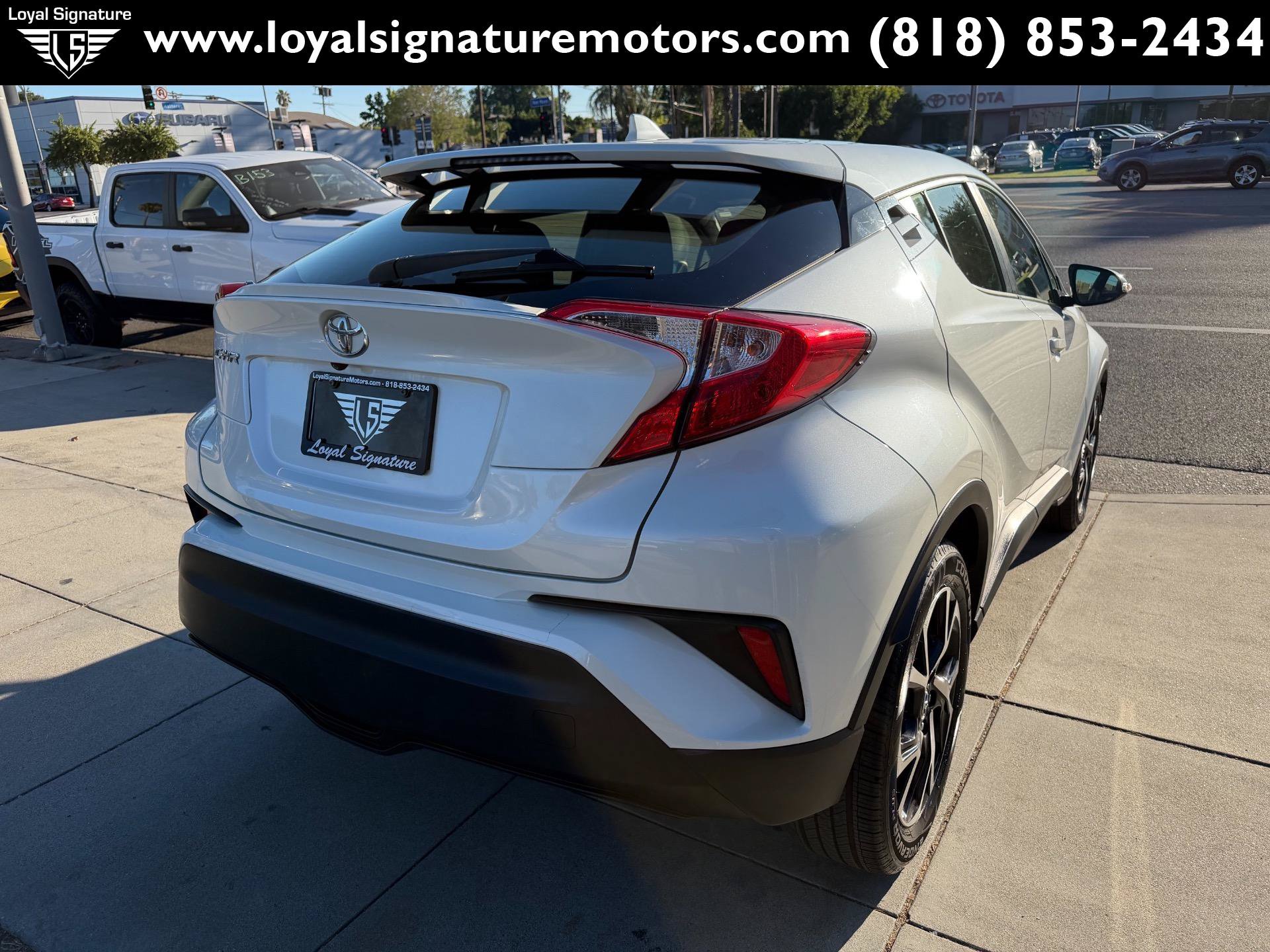Used 2018 Toyota C-HR XLE FWD image 7