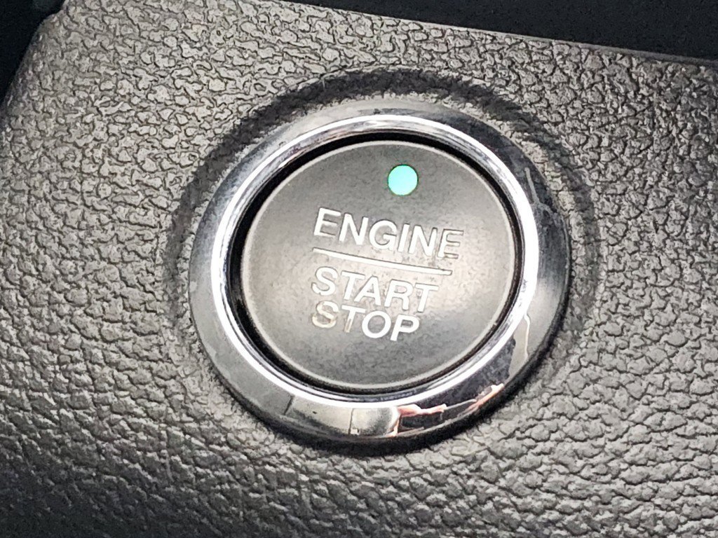 Used 2015 Ford F150 Platinum w/ Equipment Group 701A Luxury image 16