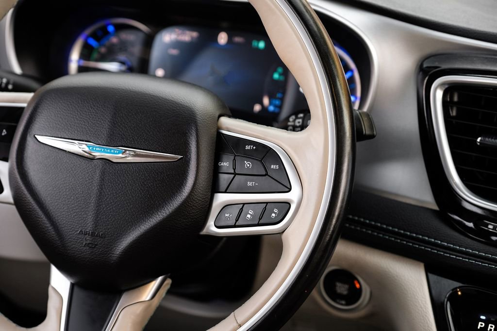 Used 2019 Chrysler Pacifica Limited w/ Advanced Safetytec Group image 17