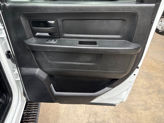 Used 2024 RAM 2500 Tradesman w/ Chrome Appearance Group AWD/4WD image 24