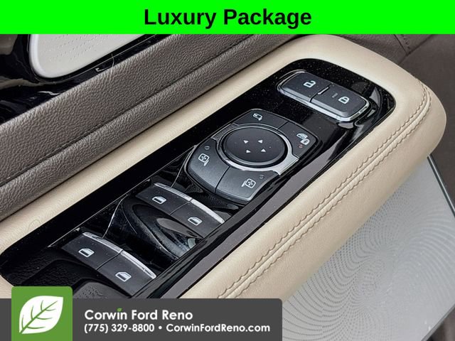 Used 2021 Lincoln Aviator Reserve w/ Equipment Group 202A image 18