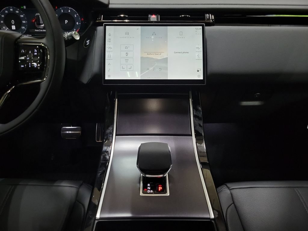 New 2026 Land Rover Range Rover Velar Dynamic SE AWD/4WD image 26