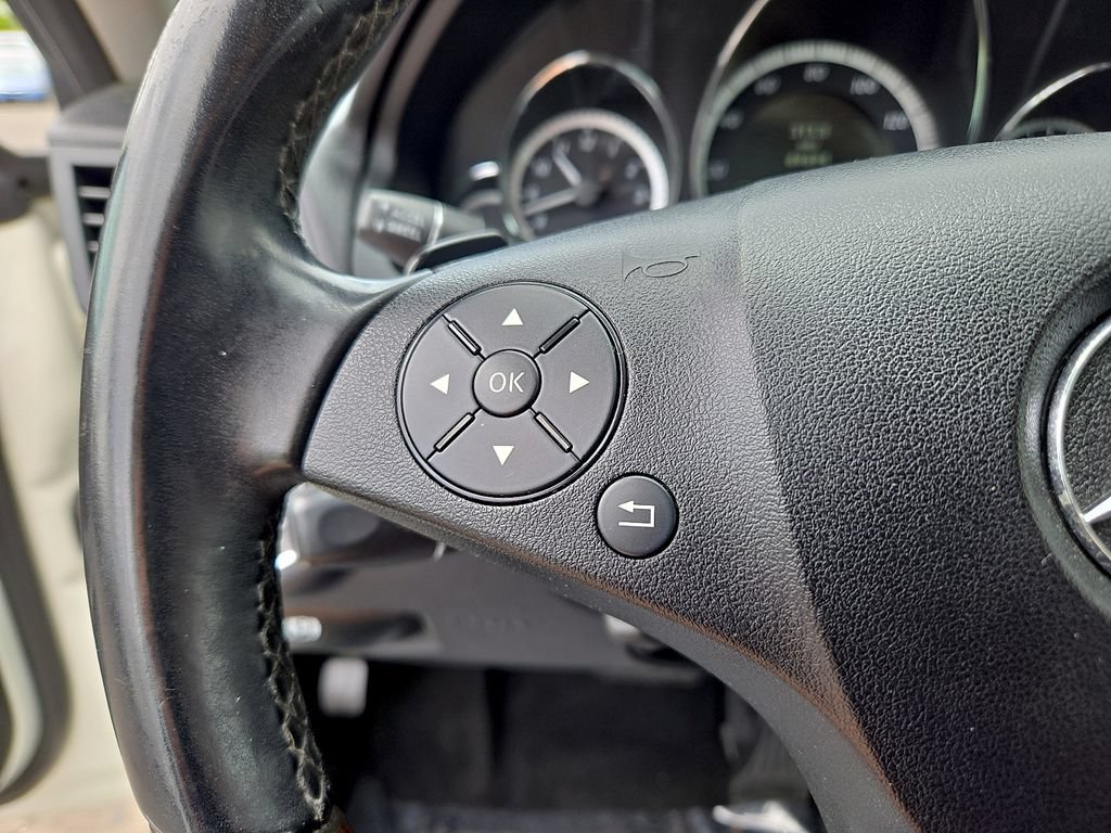Used 2011 Mercedes-Benz E 550 Cabriolet image 23