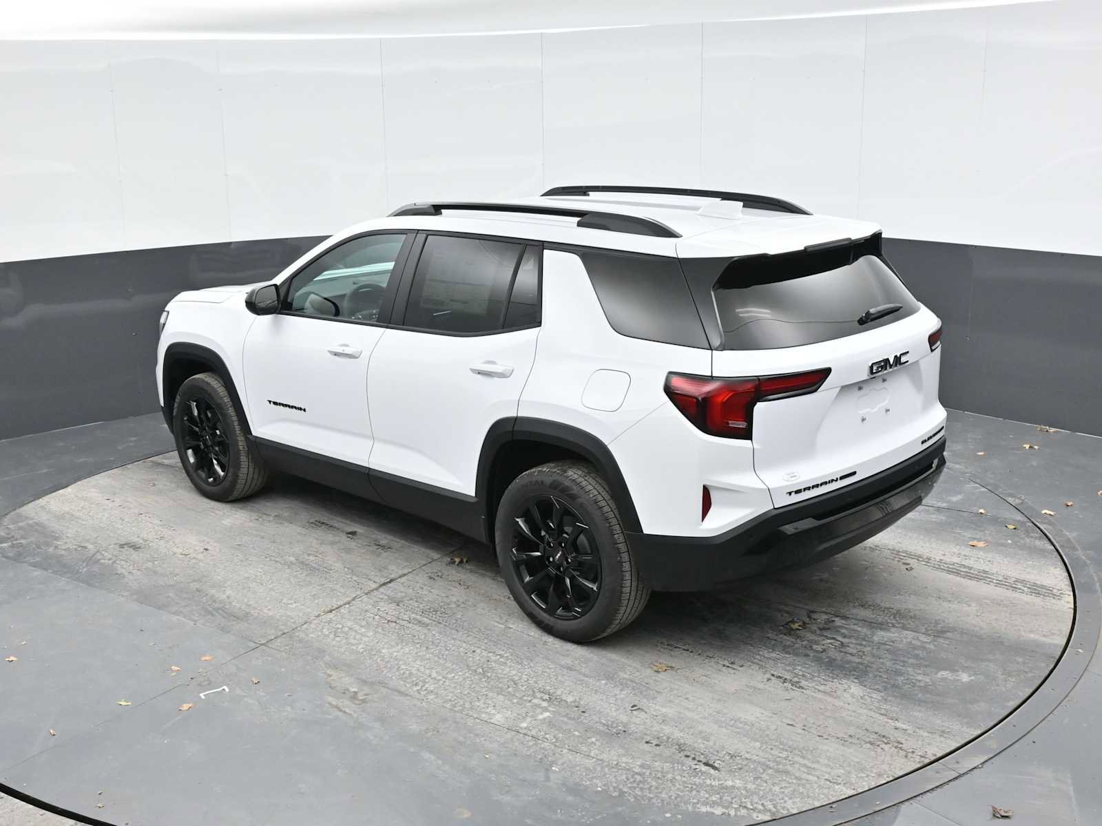 New 2026 GMC Terrain Elevation w/ Elevation Premium Package image 30