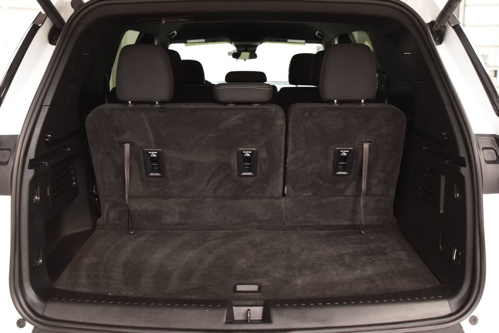 Used 2024 Chevrolet Traverse LS w/ LPO, Floor Liner Package AWD/4WD image 23