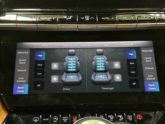 Used 2024 Jeep Grand Wagoneer Series III image 31