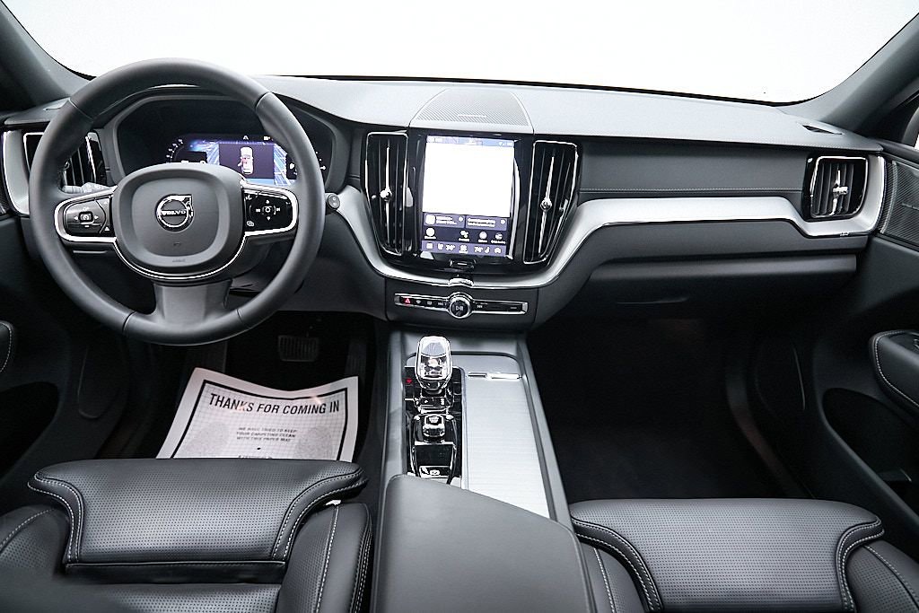 Certified 2024 Volvo XC60 T8 Ultimate image 25