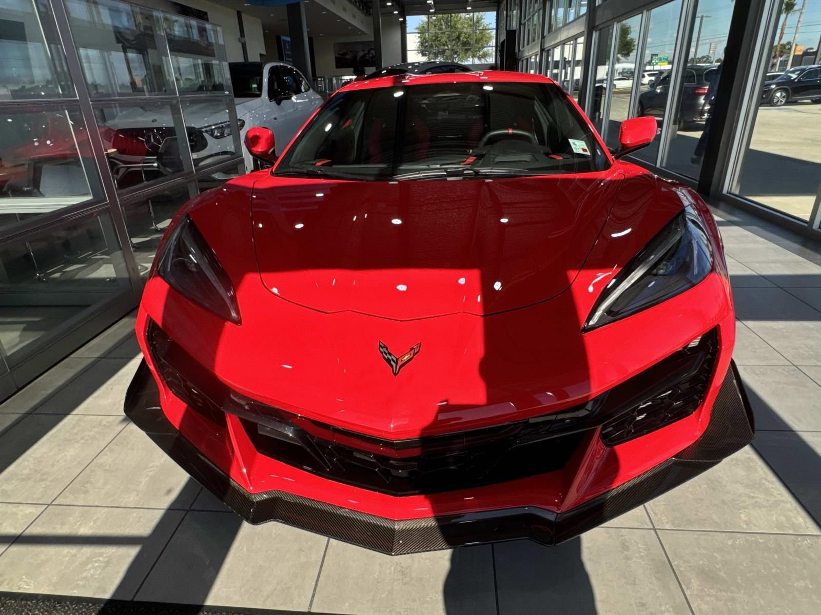Used 2025 Chevrolet Corvette Z06 RWD image 2