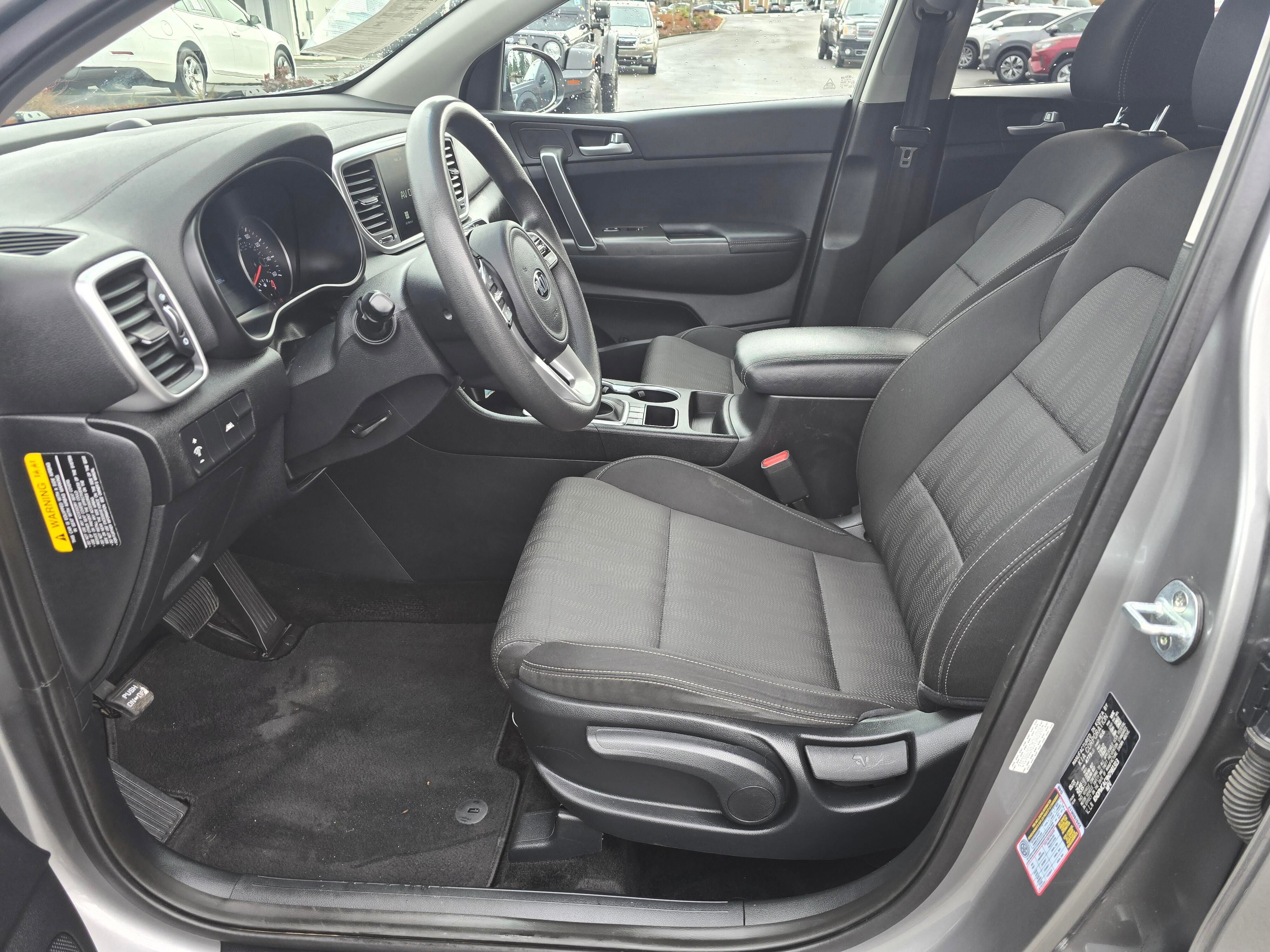Used 2022 Kia Sportage LX image 27