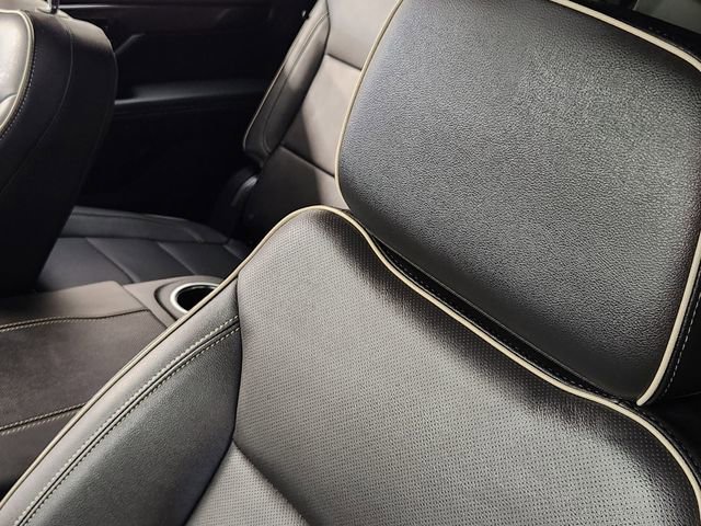 Used 2025 GMC Yukon Elevation w/ Technology Package image 14