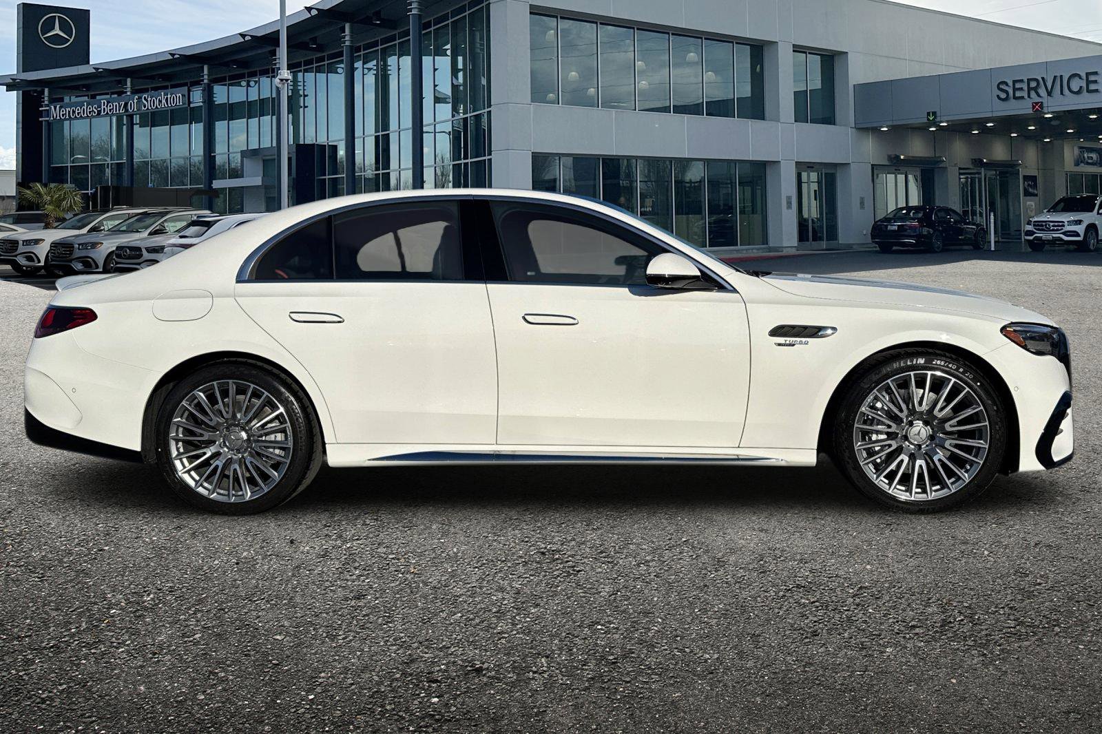 New 2026 Mercedes-Benz E 53 AMG e 4MATIC Sedan image 3