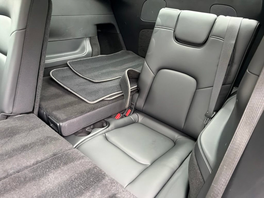 Used 2021 Tesla Model Y Long Range AWD/4WD image 29