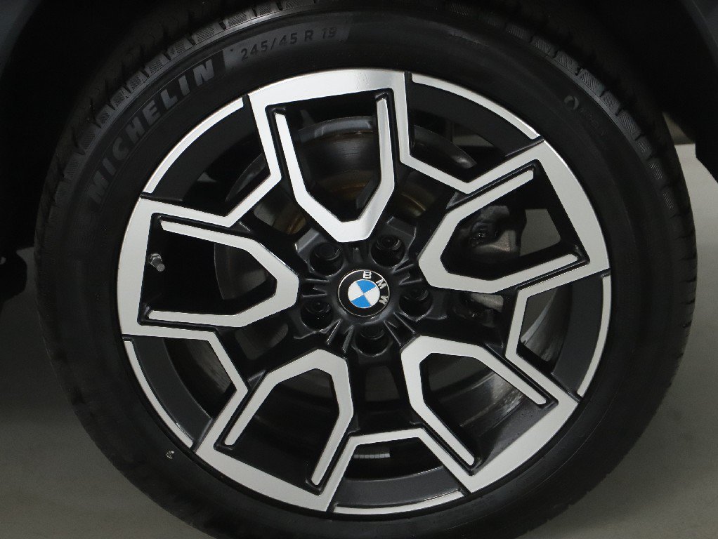 Used 2026 BMW X1 xDrive28i w/ Technology Package AWD/4WD image 54