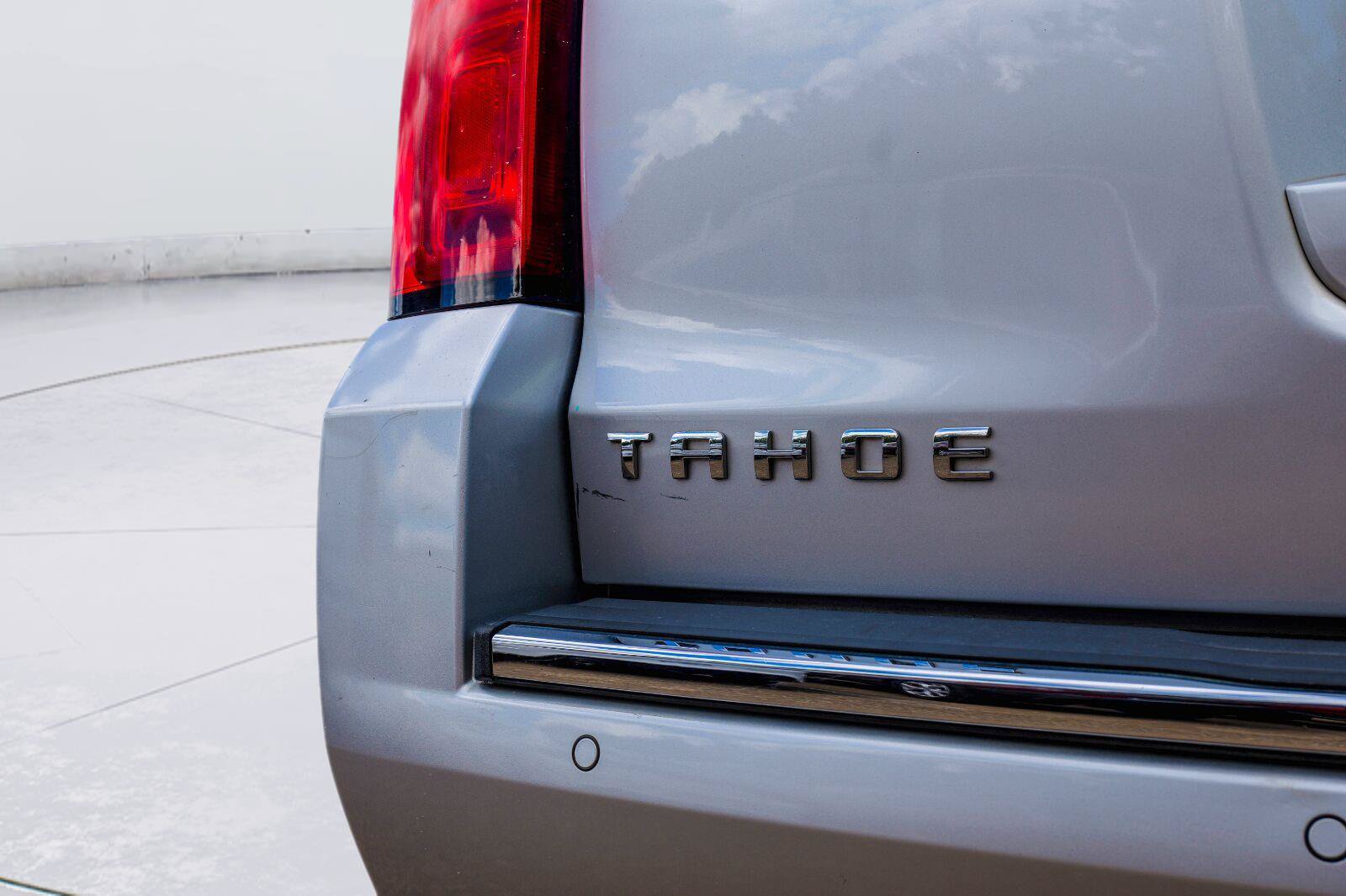 Used 2015 Chevrolet Tahoe LTZ RWD image 10