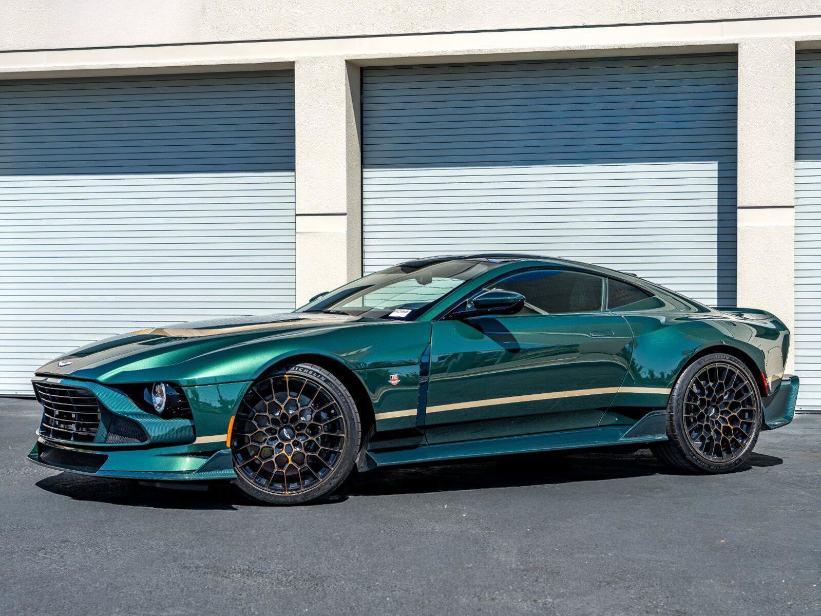 Used 2024 Aston Martin Valour RWD image 12