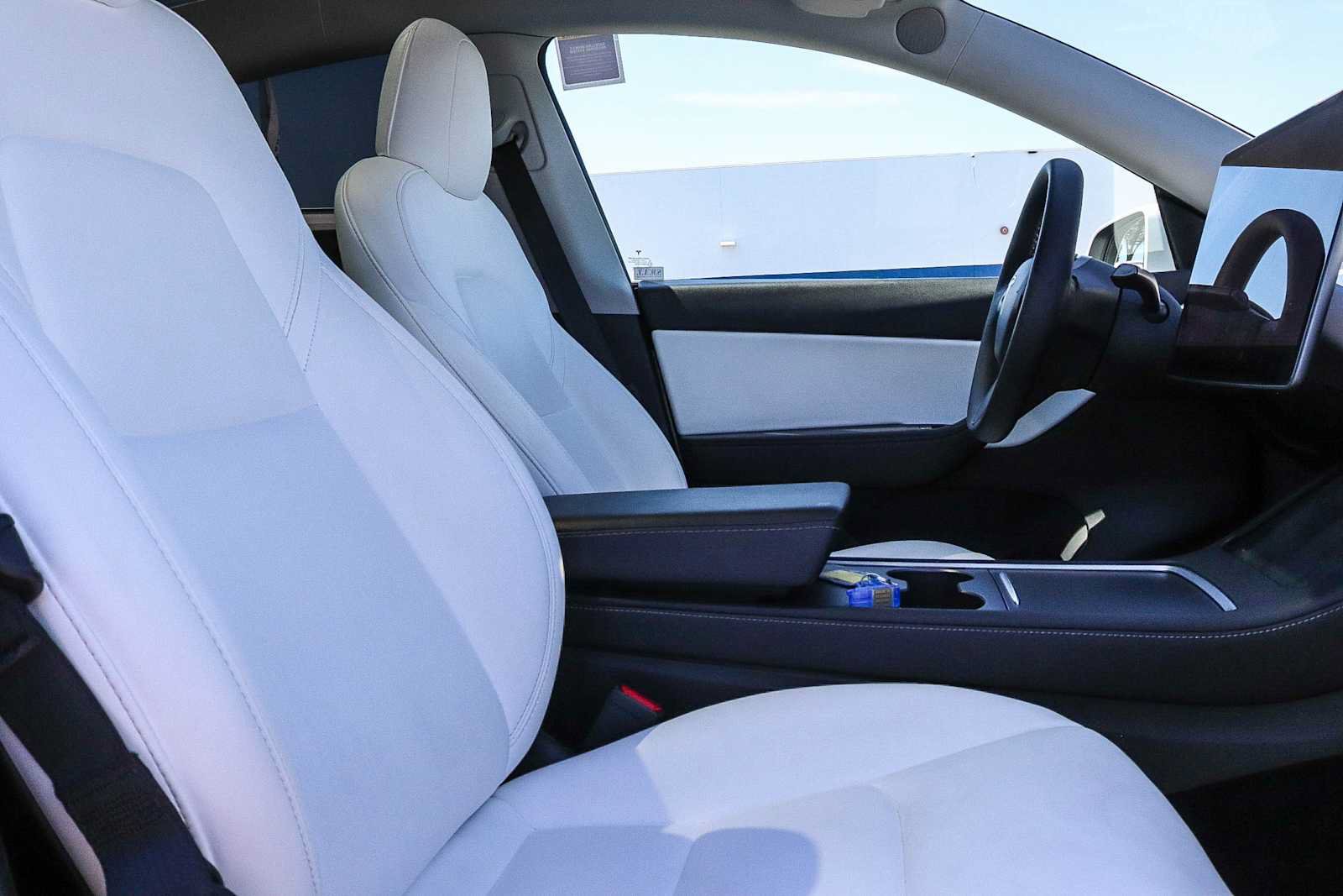 Used 2021 Tesla Model Y Performance AWD/4WD image 24