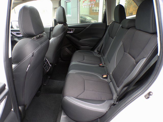 Used 2023 Subaru Forester Premium image 10