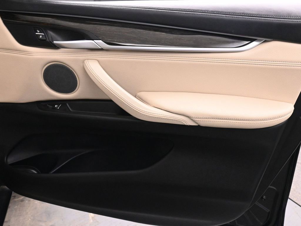 Used 2019 BMW X6 xDrive50i w/ Executive Package image 20