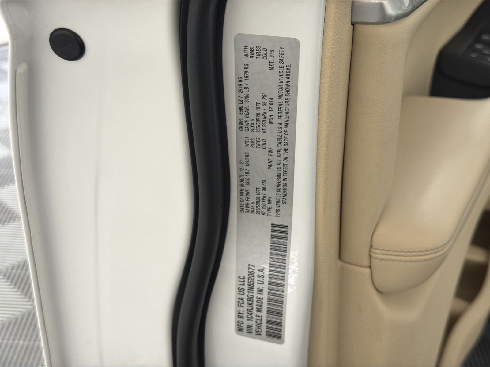 Used 2022 Jeep Grand Cherokee L Limited AWD/4WD image 28