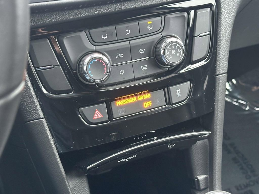 Certified 2022 Buick Encore Preferred w/ Safety Package image 29