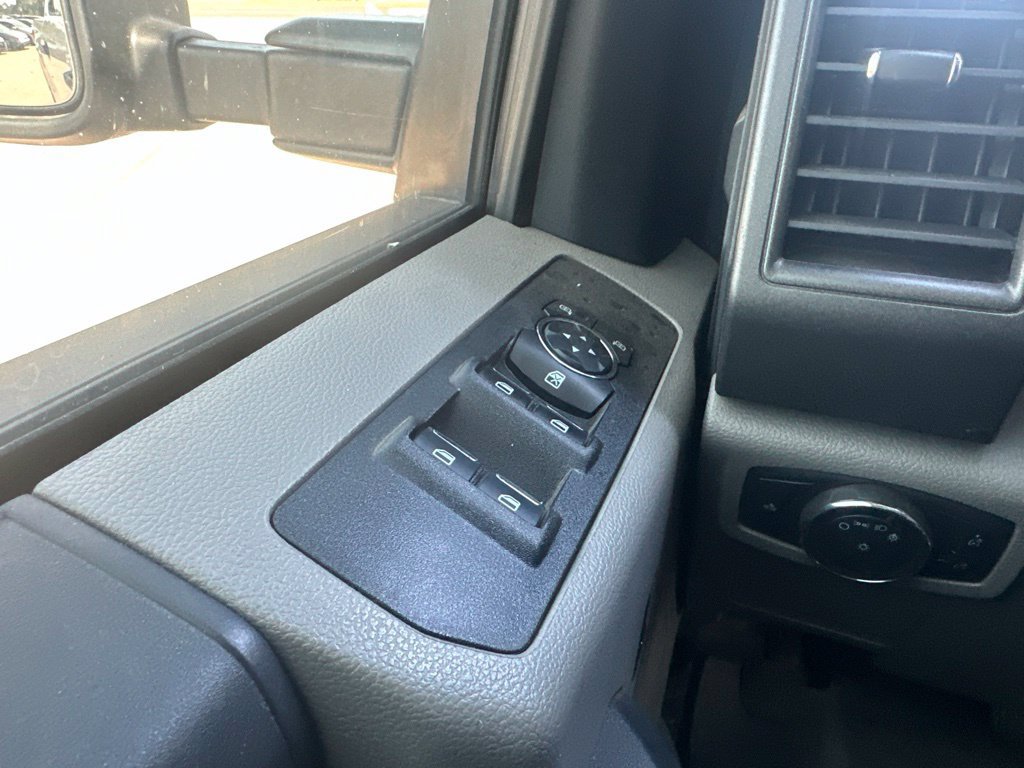 Used 2022 Ford F250 XL w/ STX Appearance Package AWD/4WD image 19