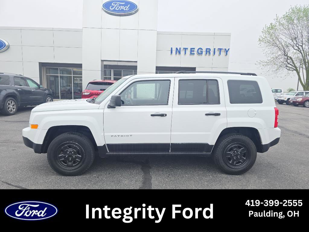 Used 2014 Jeep Patriot Sport image 1