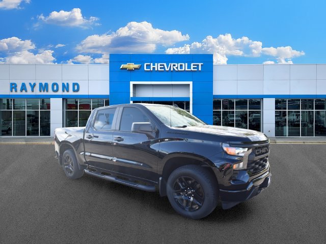 Used 2023 Chevrolet Silverado 1500 Custom w/ Rally Edition AWD/4WD image 10